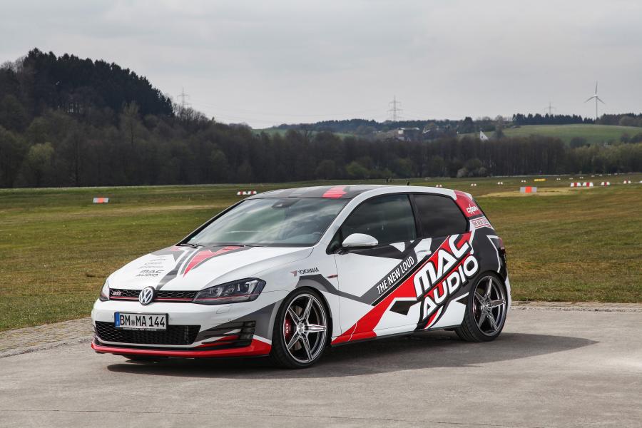 Volkswagen Golf GTI 3-Door by Mac Audio '2017